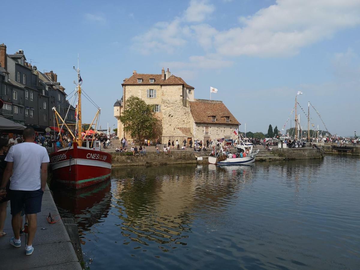 Un Parfum D'Embruns Hypercentre Honfleur, Fibre公寓 外观 照片